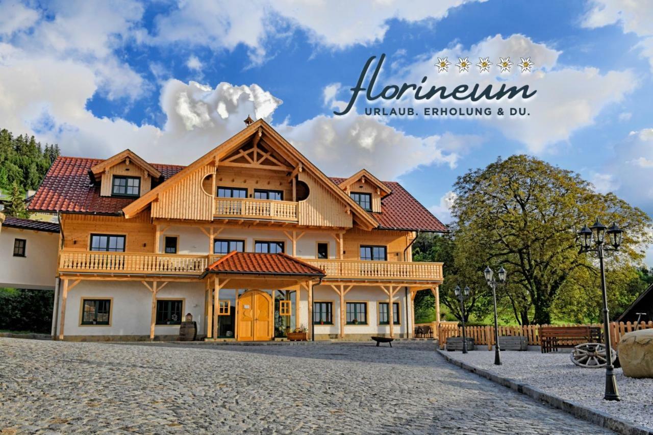 Hotel Florineum Weyregg Exterior foto